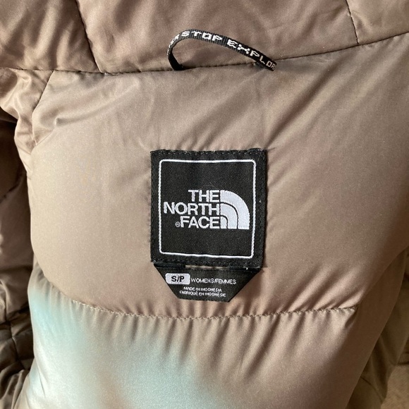 North Face Women Down Fur Hoodie Coat - Picture 8 of 8